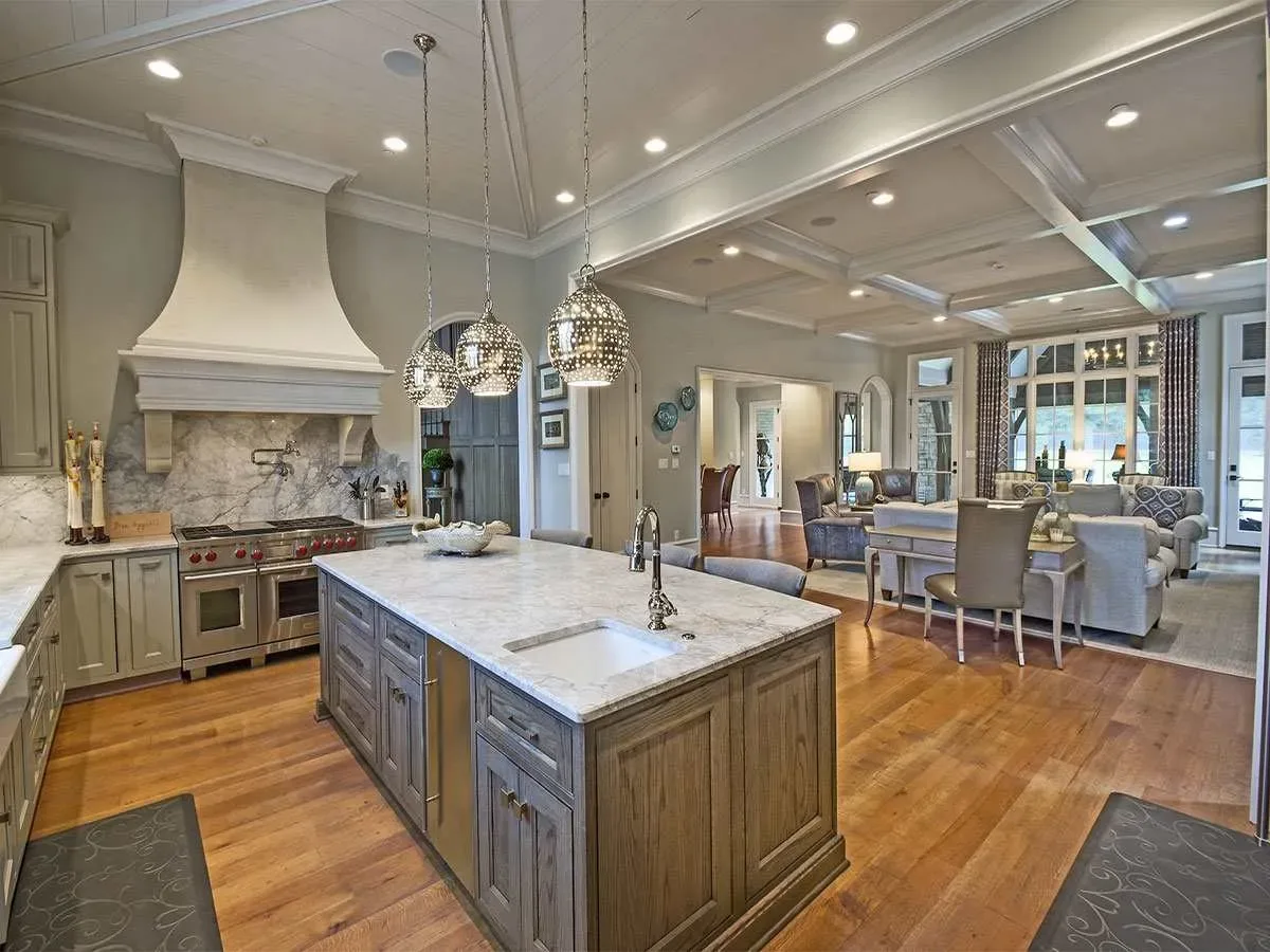 Dubray Manor — Ken Garland Custom Homes