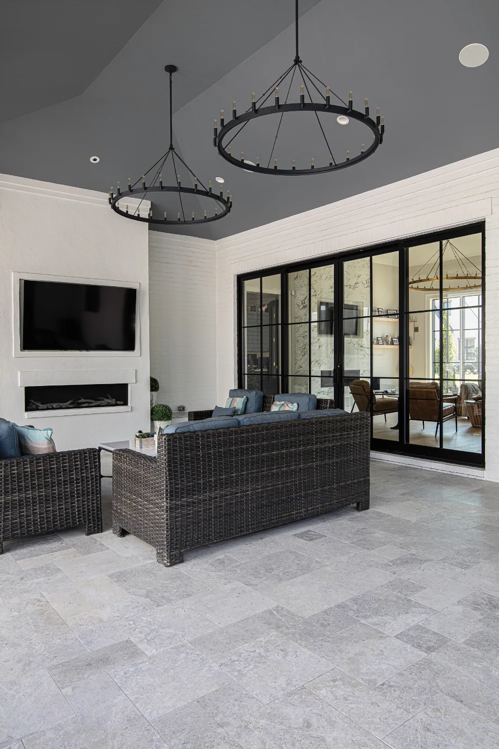 Williamson Residence family room with fireplace and outdoor views